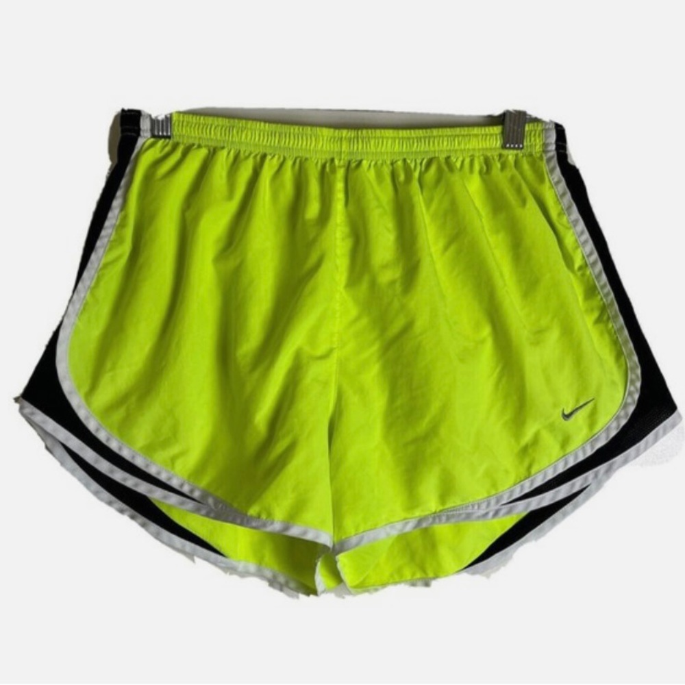 Women’s Nike Tempo running shorts